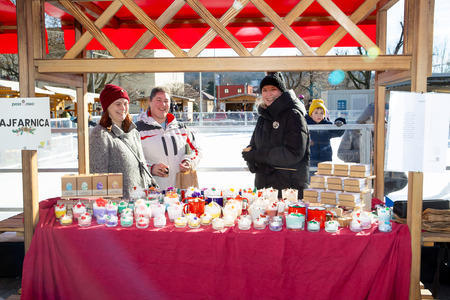 praznični sejem in prihod dedka mraza (34)